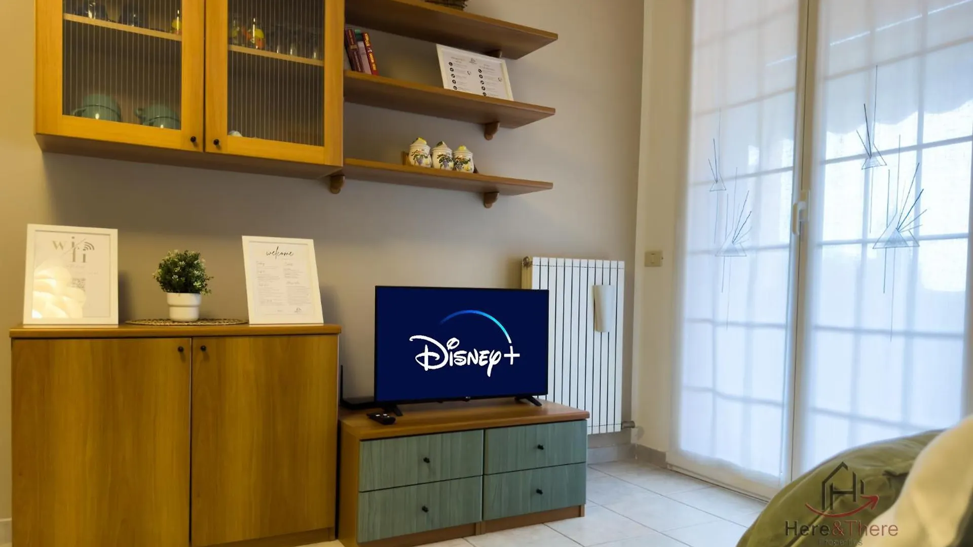 Balcony And Garage - Beaches 5Min Away - Smart Tv Loano Apartment
