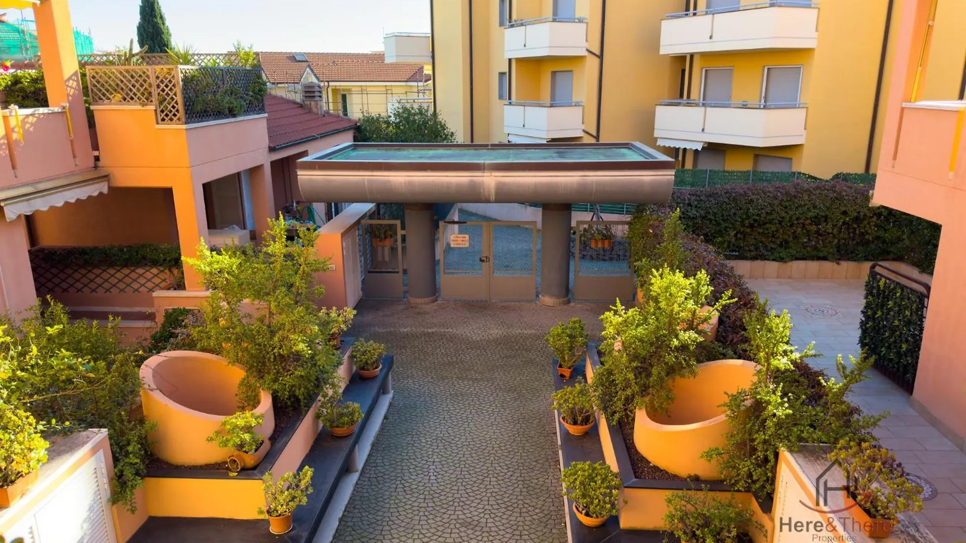 Balcony And Garage - Beaches 5Min Away - Smart Tv Loano